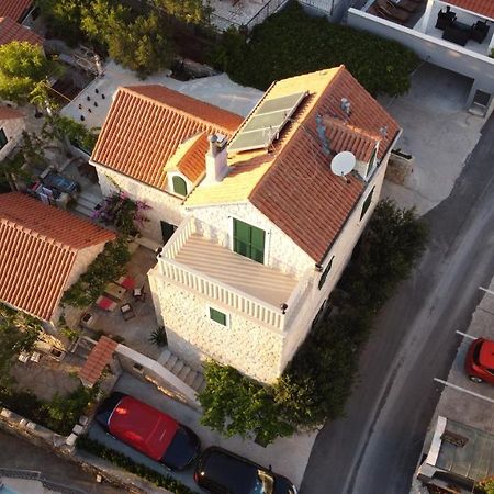 Apartments Larsen Omiš Exterior foto